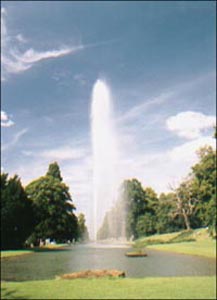 World's highest gravity - fed fountain, Stanway House